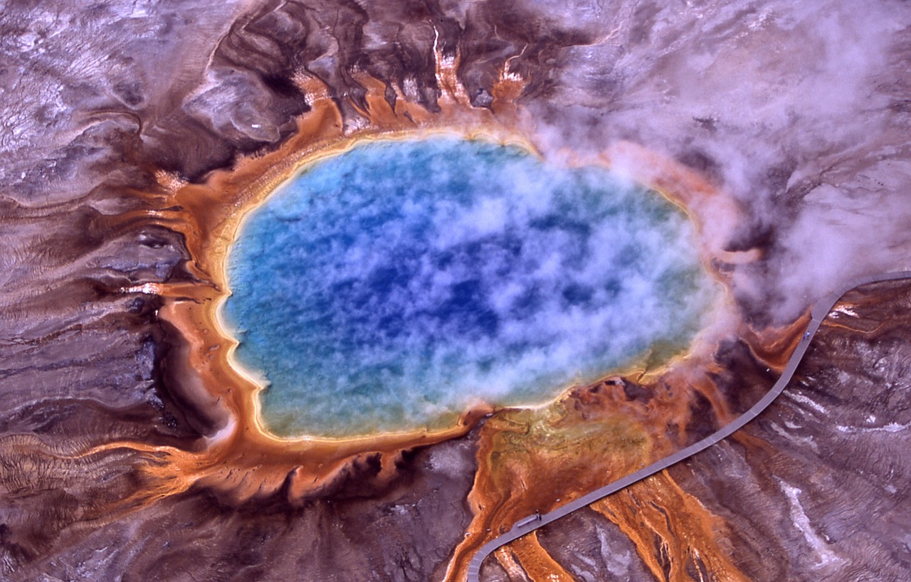 Exploring the Unique Geothermal Features of Yellowstone